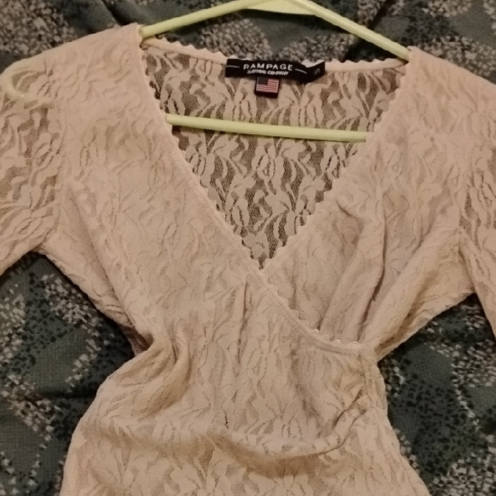 Rampage Cream Lace V-Neck Blouse Y2K Vintage See-through Lace Size Small USA